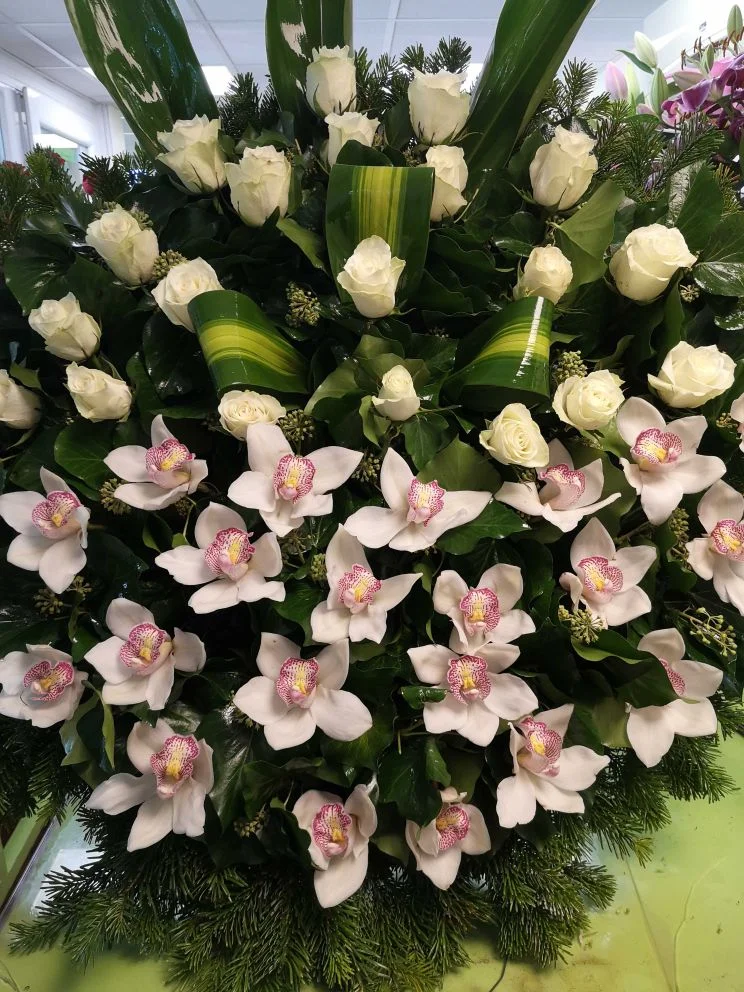 Orchidea, rózsa álló koszorú (AKO-209)